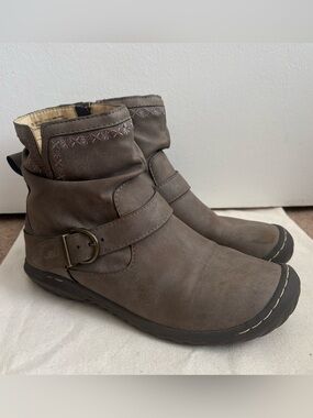 JBU by Jambu Taupe Slouchy Ankle Boots with Buckle Strap Size 7 Water Resistant